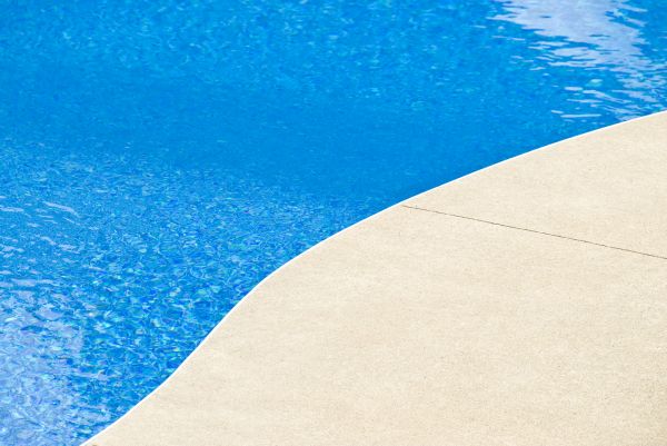 Cost of Pool Deck Construction in Laguna Niguel