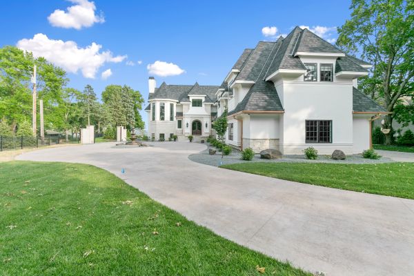 Cost of Concrete Driveway Installation in Laguna Niguel