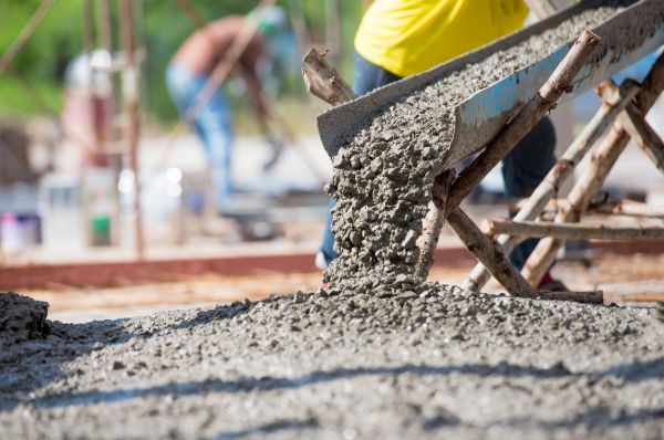 Backyard Concrete Pouring in Laguna Niguel